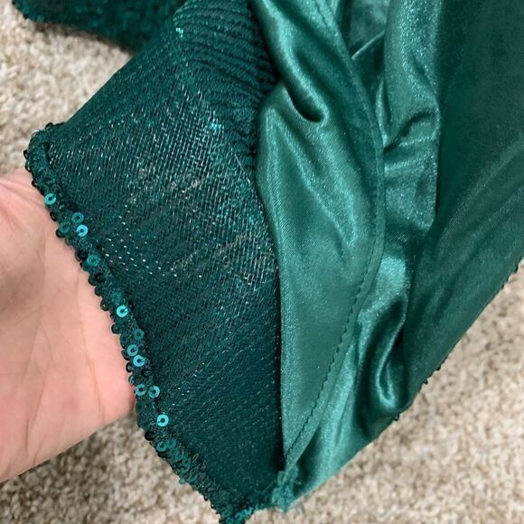 Stunning Green Long Sleeves Sequined Wrap Gown - Picture 15 of 16